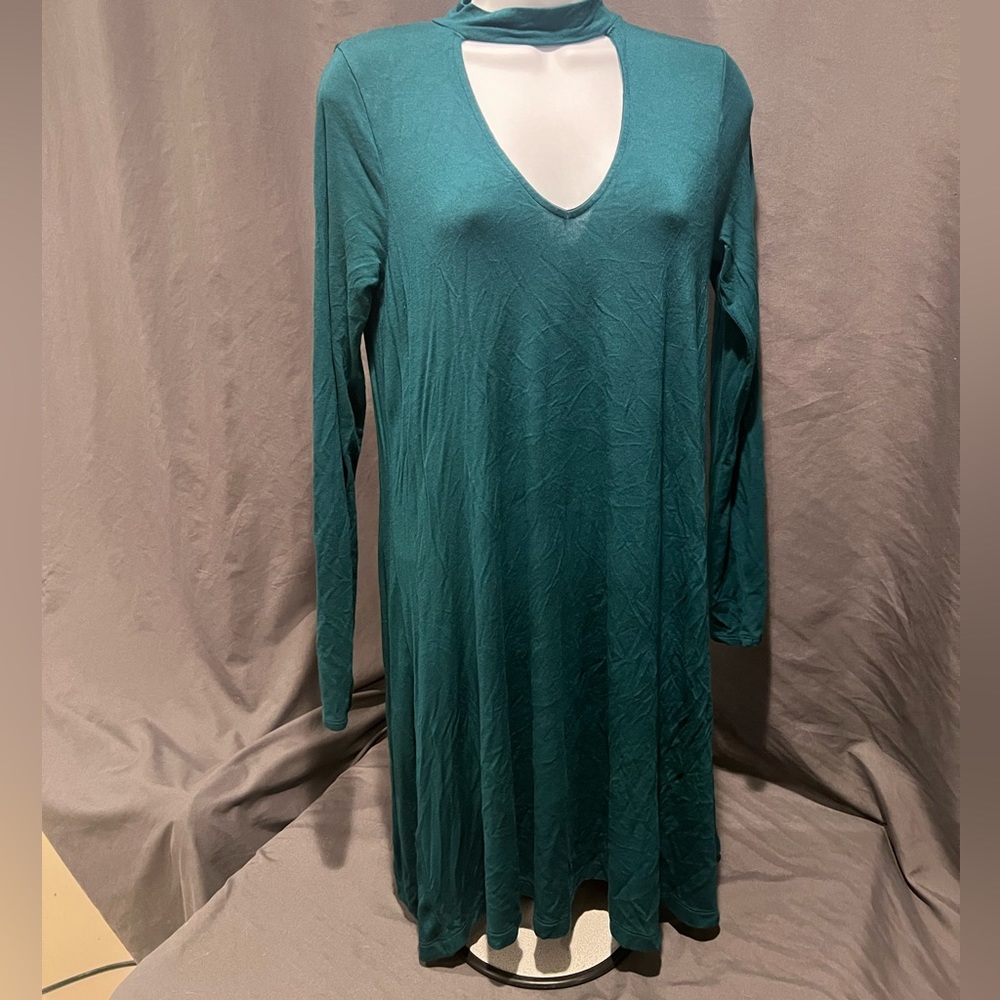 Express size medium teal keyhole dress